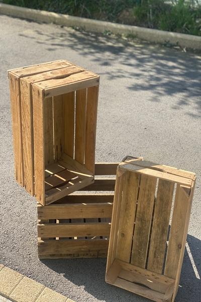 VIEILLES CAISSES EN BOIS MARIAGE CHAMPETRE