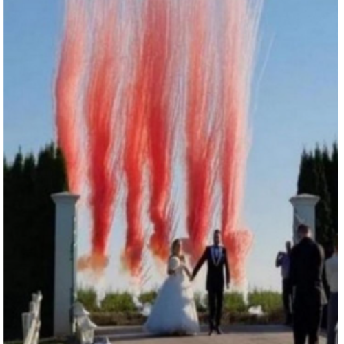 Feu d'artifice de jour tir droit mariage