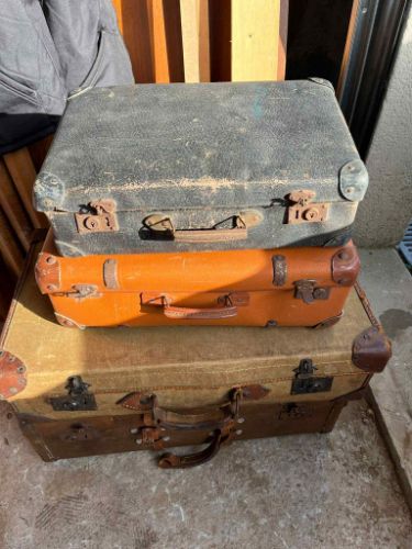4 Vieilles malles mariage champêtre vintage