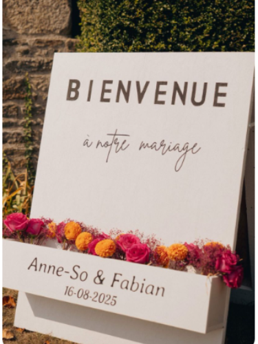 Magnifique panneau de bienvenue fleuri
