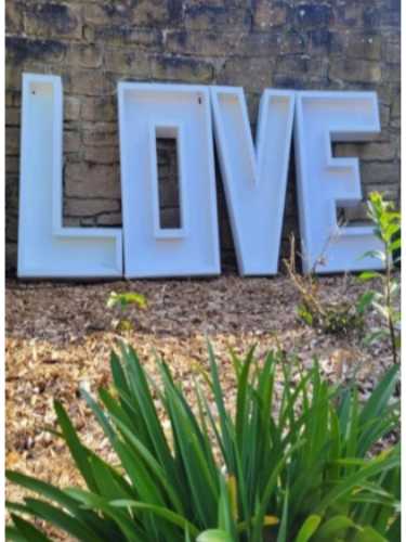 Lettres LOVE géantes lumineuses Hauteur 1M00
